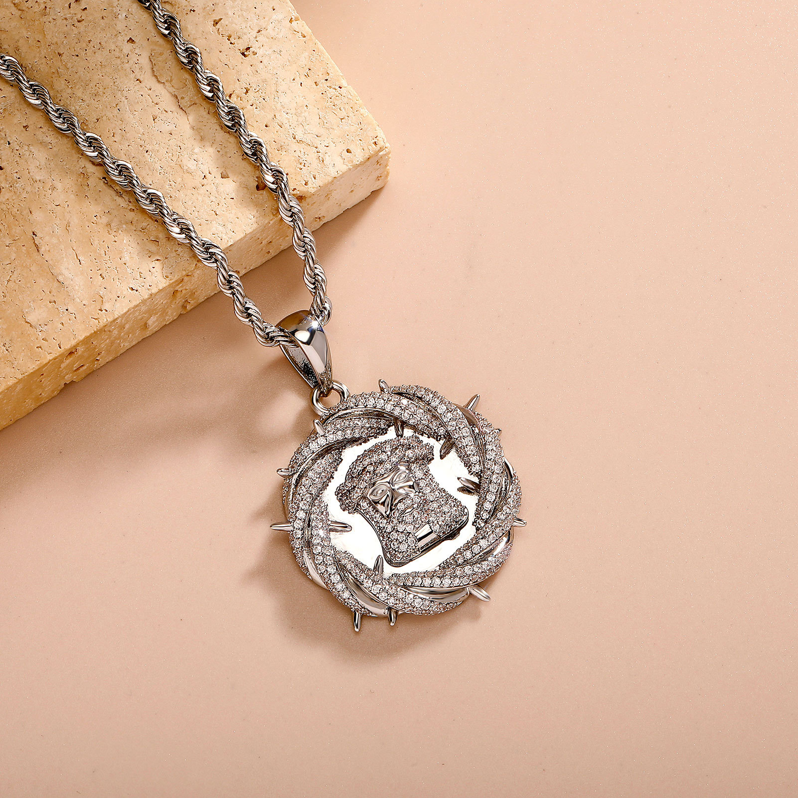 Hip Hop Vintage Jesus Face Pendant Necklace 18K Gold Plated Mens Religion Jewelry