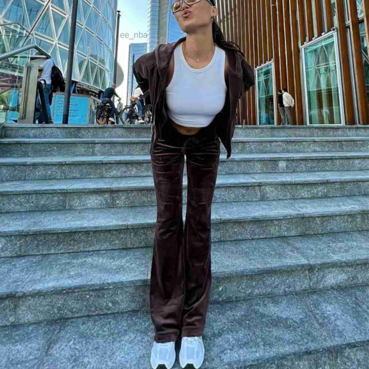 Women Tracksuits Fashion Set: Comfortable Velvet Sporting Suit - Red Slim Casual Women's Track Suits Couture Sweatsuit for Daily Wear C260312