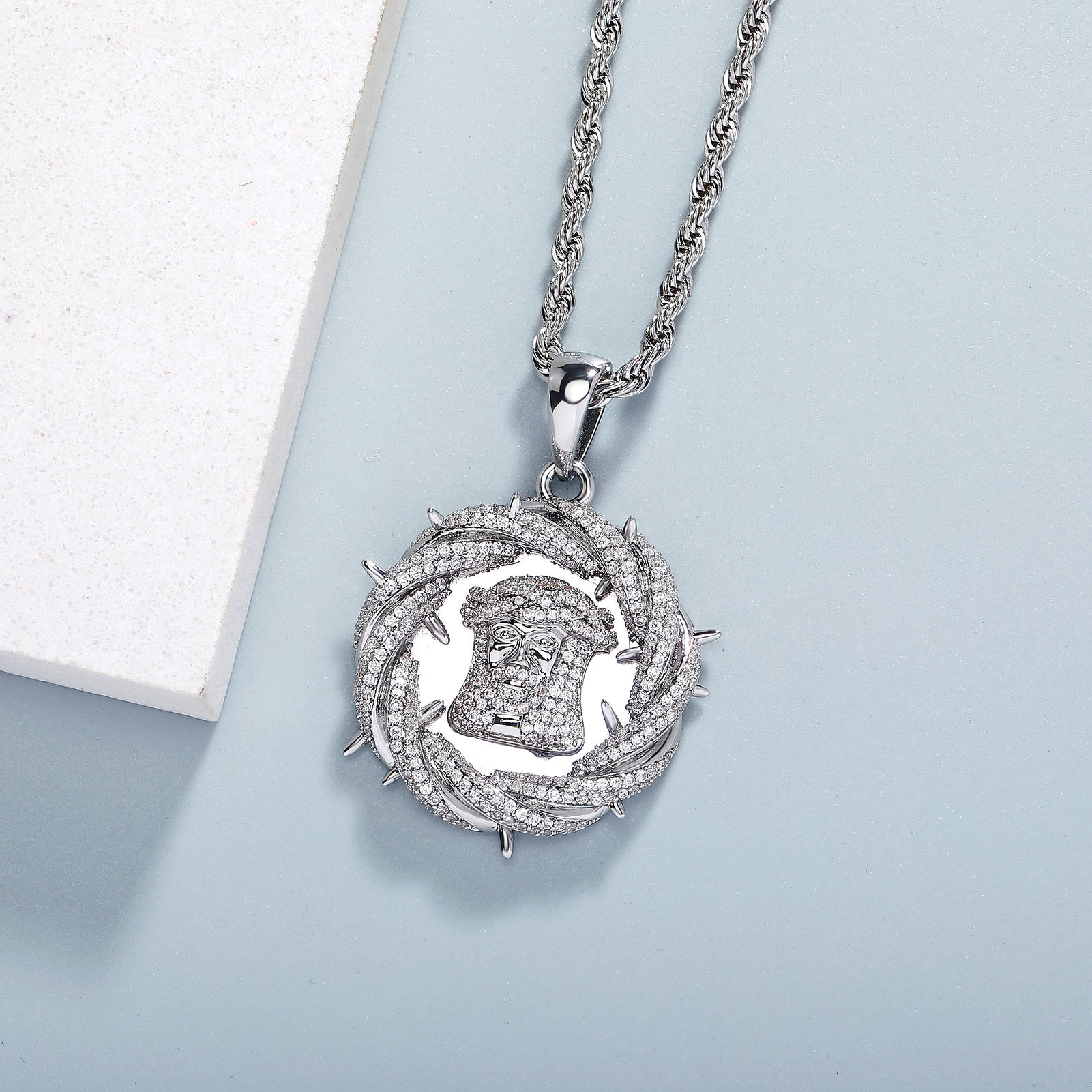 Hip Hop Vintage Jesus Face Pendant Necklace 18K Gold Plated Mens Religion Jewelry