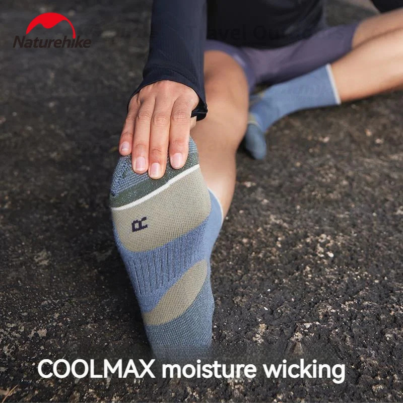 Clash Of Colours MidCalf Socks Warm Hiking Leisure Outdoor Sports Running AntiBacteria Deodorant Straight 241112