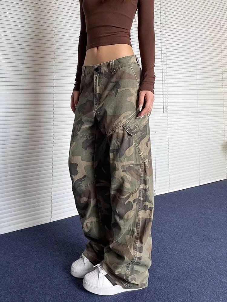 Womens Y2k bagged camouflage cargo pants retro hip-hop Harajuku sports pants retro ultra wide pants 2000s clothing 241203