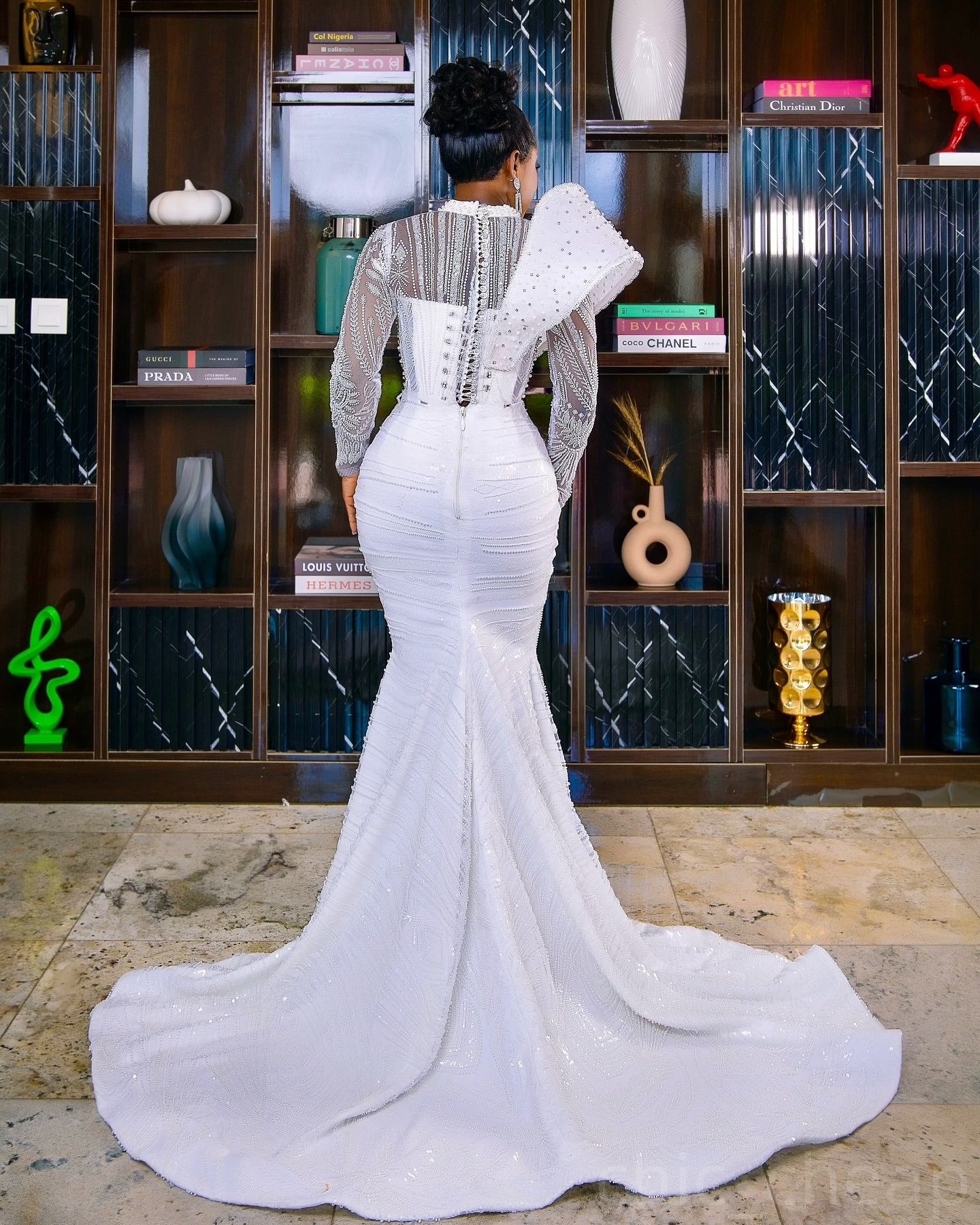 2025 Arabic Aso Ebi Plus Size White Mermaid Wedding Dresses Pearls Crystals Sequined Lace Detachable Train Stylish Bridal Gowns Dress For Bride