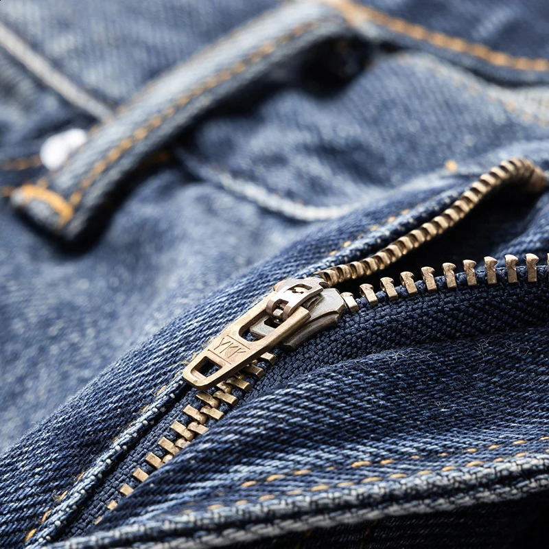 Hip hop jeans mens ripped jeans mens pants retro blue Distressed Straight Fit Hollow Holes Frayed Male Denim Trouser 241203