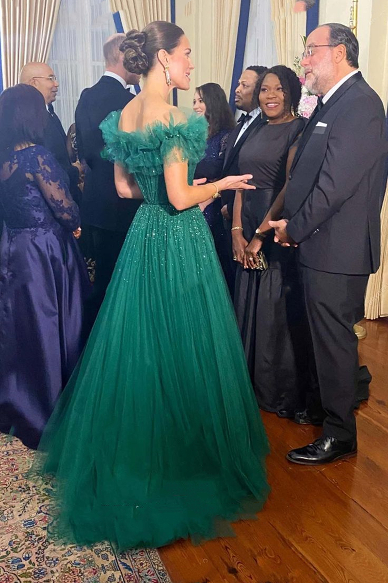 Elegant Hunter Green Tulle Evening Dresses With Ruffles Off The Shoulder Long A Line Formal Occasion Gowns Beaded Chic Prom Dress For Women 2025