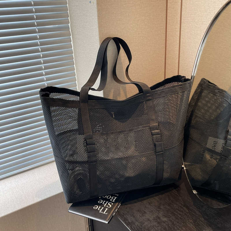 Tote bag for women 2024 new large capacity commuting backpack canvas chain shoulder crossbody bag commuting bucket bag 241204