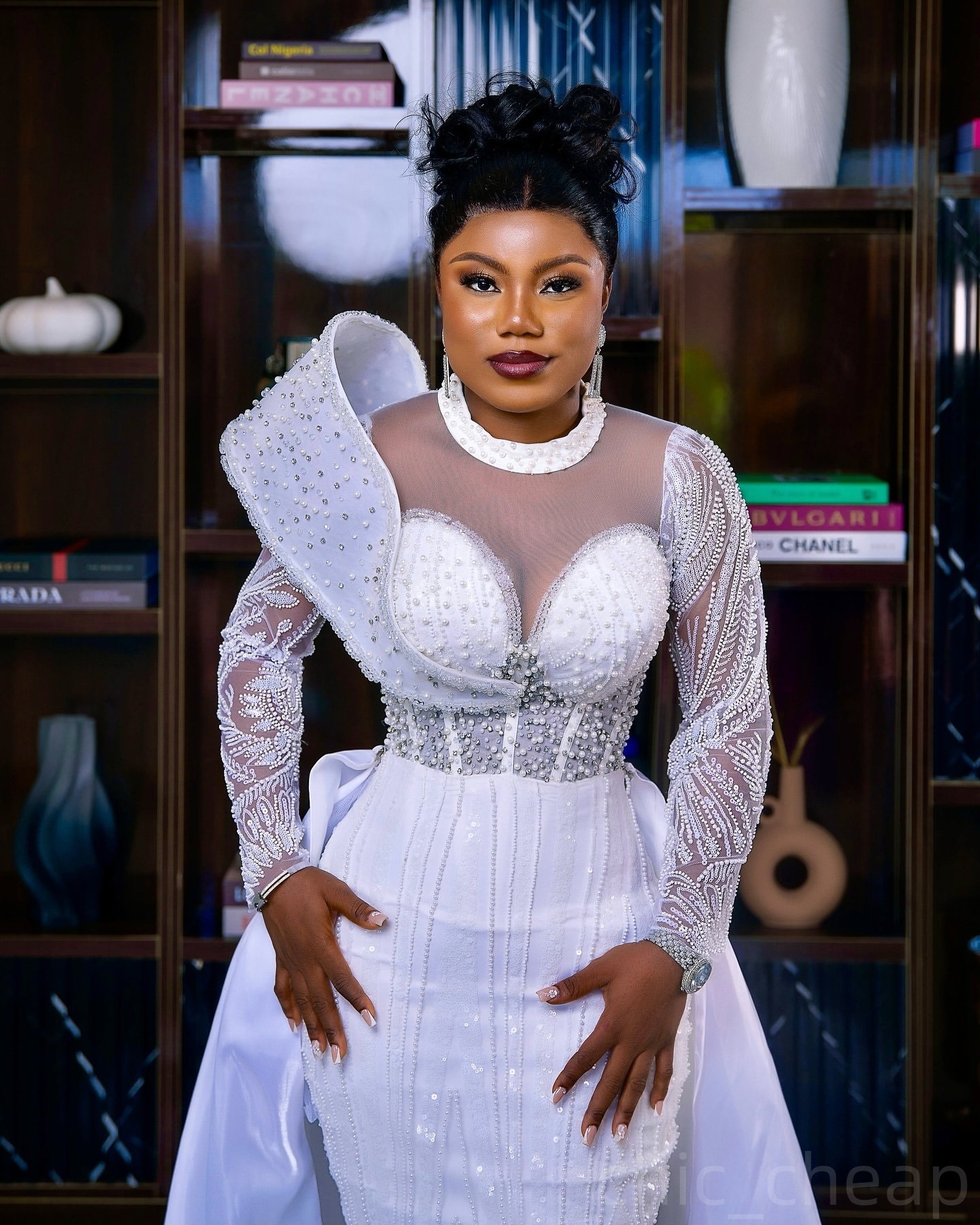 2025 Arabic Aso Ebi Plus Size White Mermaid Wedding Dresses Pearls Crystals Sequined Lace Detachable Train Stylish Bridal Gowns Dress For Bride