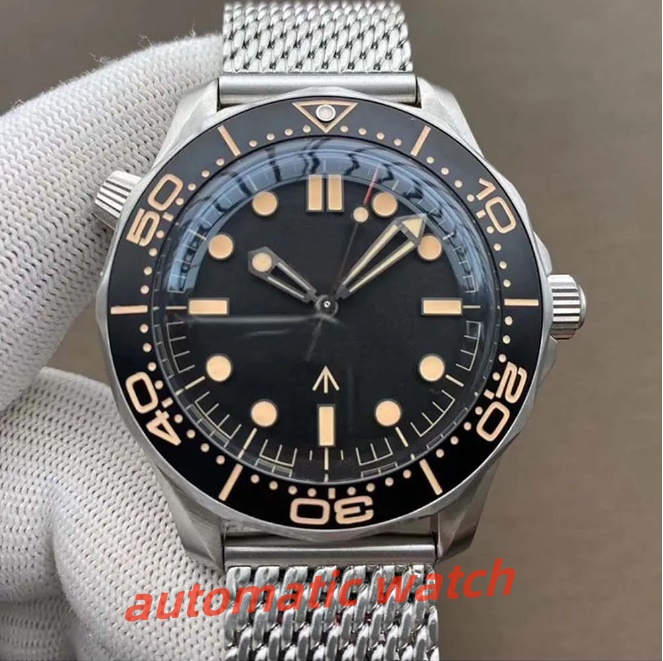 New waterproof watch 42mm automatic watches sapphire glass classic fashion stainless steel waterproof luminous montre de luxe