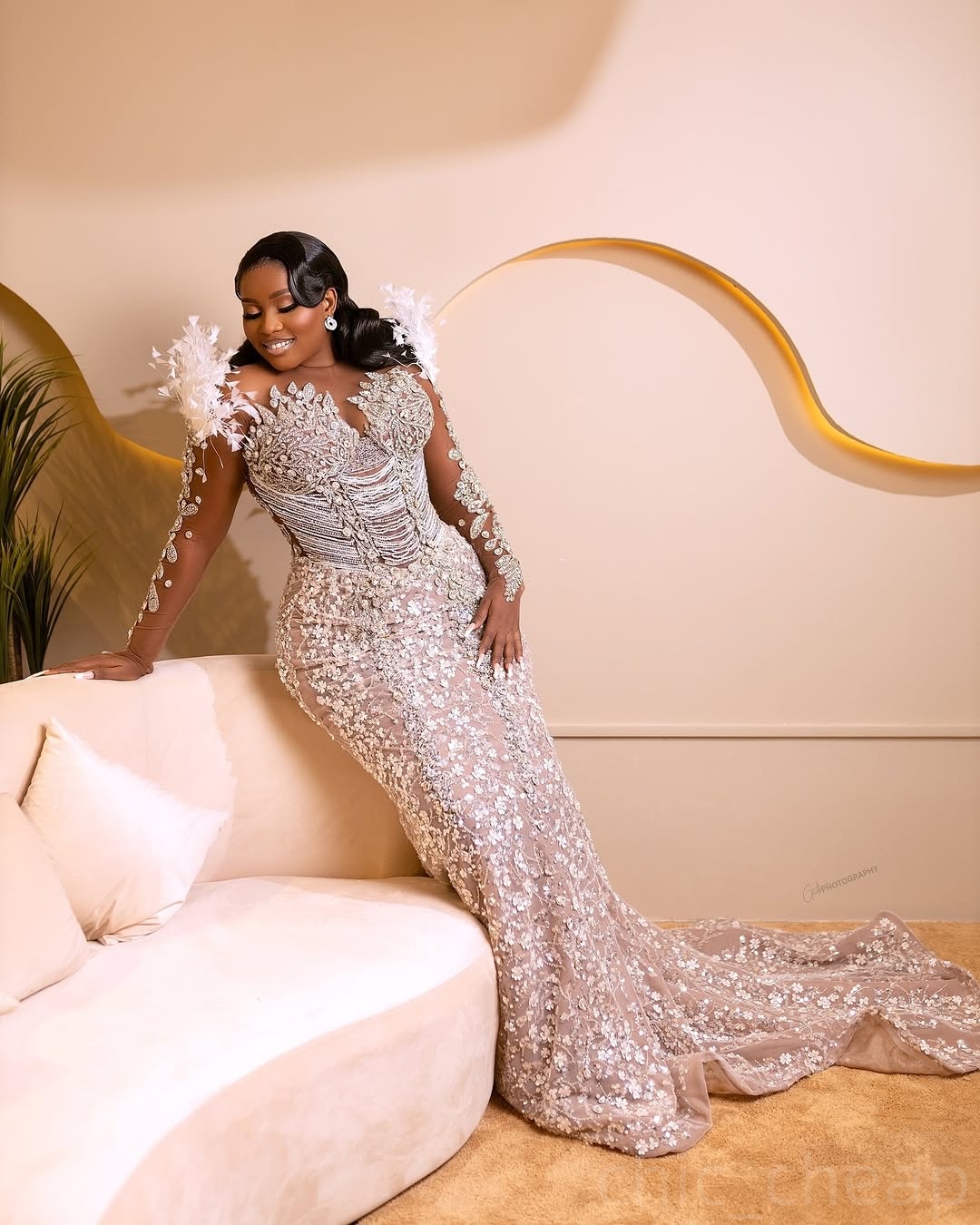 2025 Arabic Aso Ebi Plus Size Illusion Ivory Mermaid Wedding Dresses Floral Lace Rhinestones Feather Full Sleeves Bridal Gowns Dress For Bride
