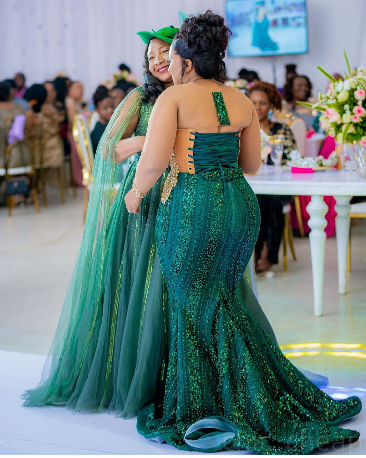 Dark Green Mermaid Prom Dresses 2024 Rhinestones Beaded Sheer Neck Evening Formal Party Second Birthday Engagement Gowns Plus Size Dress For Special O