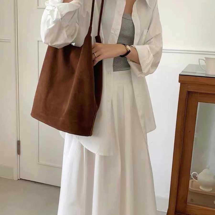 Autumn and Winter Large Capacity Bag for Women 2024 New Casual Suede Shoulder Commuting Tote 241204
