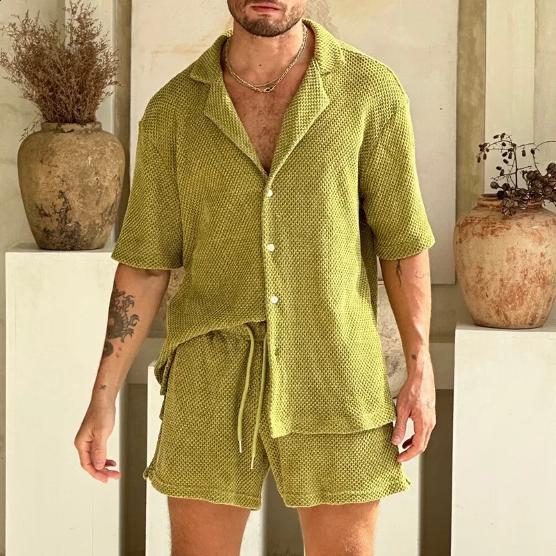 Beach style breathable knitted mens summer casual solid color short sleeved knitted shirt and short sleeved two-piece set mens clothing 241203