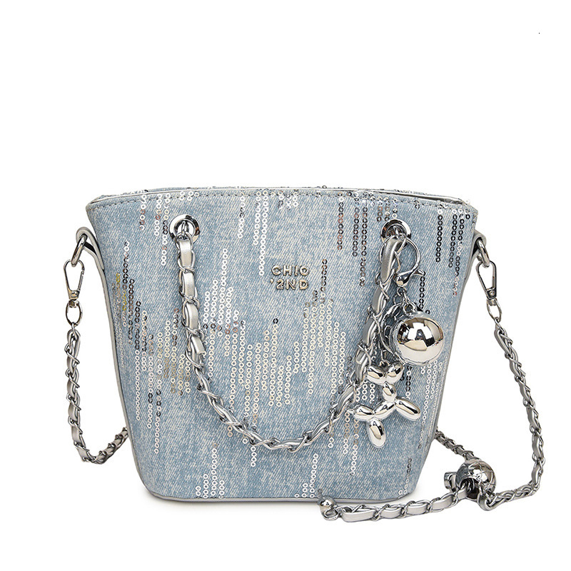 trend New fashionable denim women s shoulder crossbody bag designer high end and trend fashionable chain bucket bag