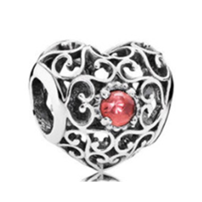 Lucky Red Envelope Shaped Pendant Charms Strawberry Heart Bracelet Bead Classic Design Diy Jewelry High Quality Accessories Wholesale