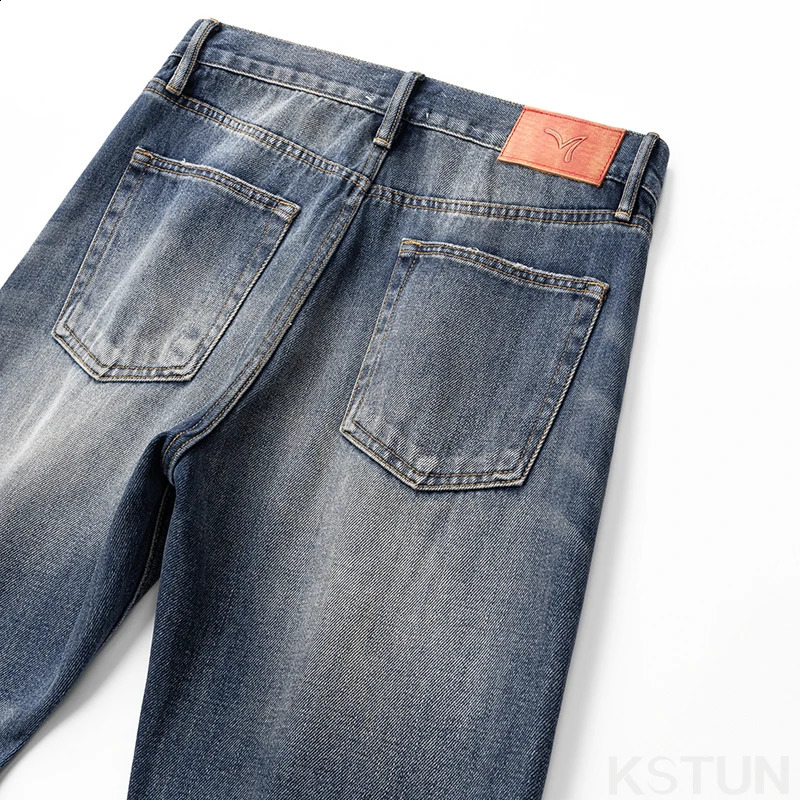 Hip hop jeans mens ripped jeans mens pants retro blue Distressed Straight Fit Hollow Holes Frayed Male Denim Trouser 241203