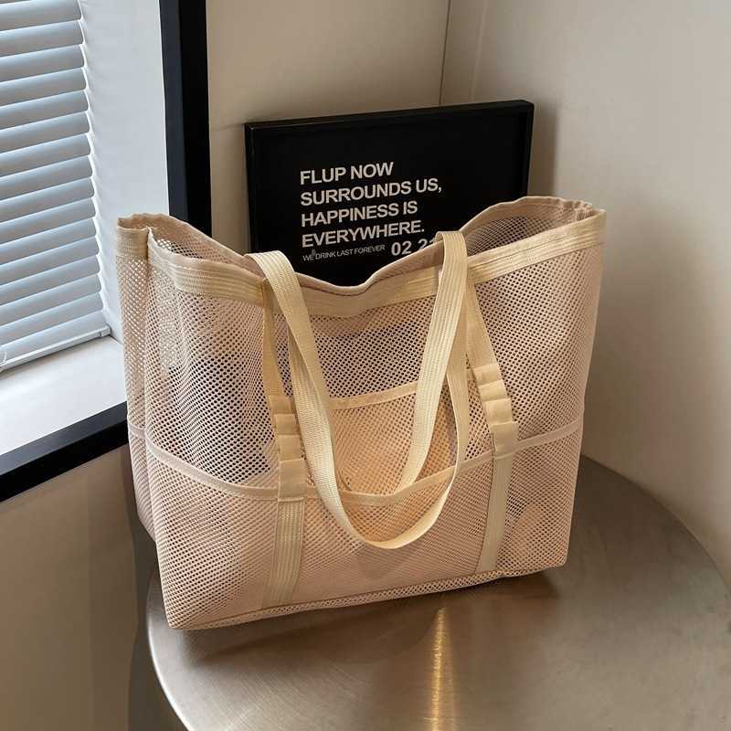 Summer beach bag with ins style and western-style storage bag, fashionable and casual hollow shoulder bag, western-style splicing tote bag 241204