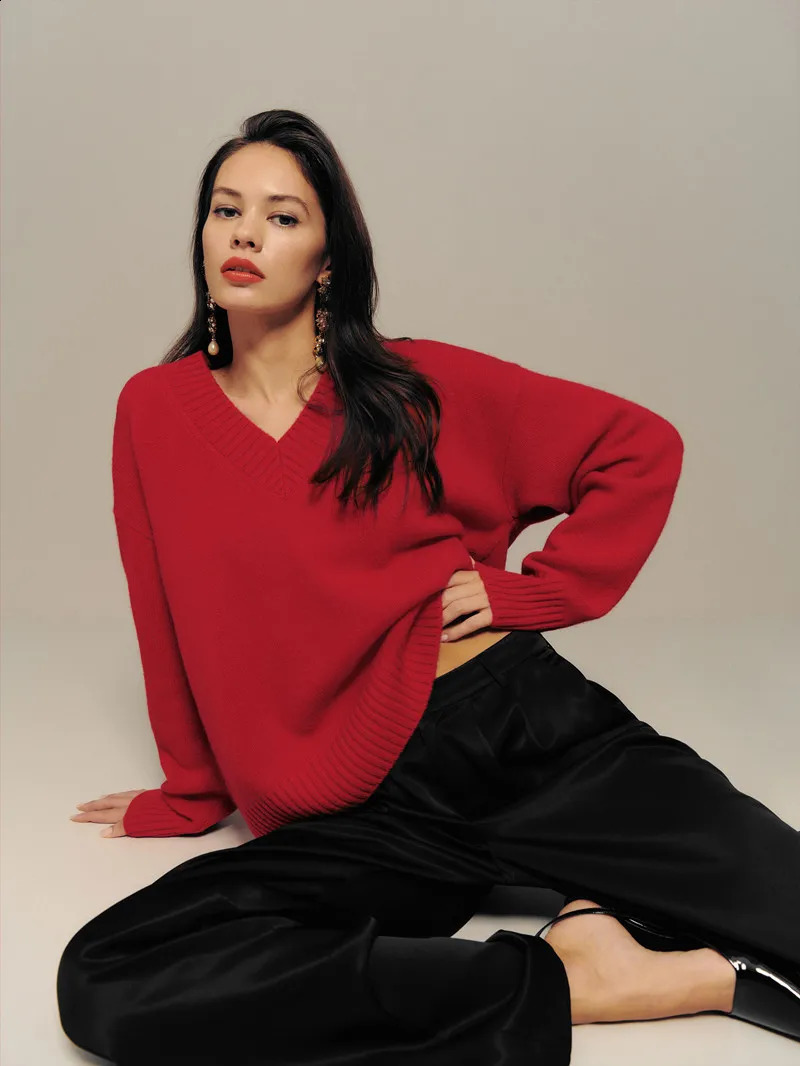 100 pure wool sweater autumnwinter casual solid color knitted Tops Vneck womens loose pullover base Blouse 241203