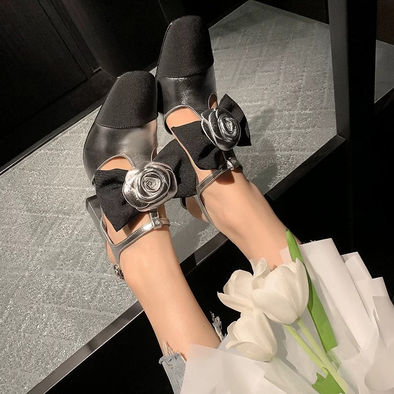 Camellia And Bow-Knot Detail Round Toe Hollow Block Heels Sandals Patchwork Sgback Buckle Designer Women's Pumps Party Summer