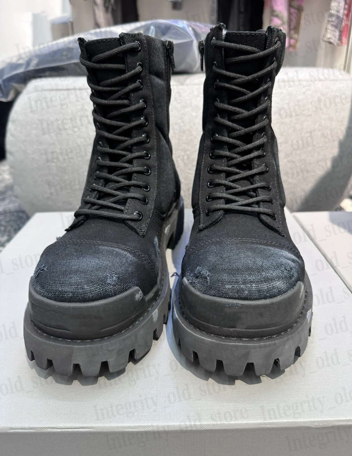 Paris mens boots Motorcycle style boot for women Oil wax canvas with zipper waterproof round toe mid tube Martin boots Make old style Rubber sole stri