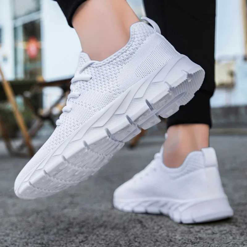 Fujeak lightweight casual mens shoes anti slip comfortable breathable sports shoes outdoor running shoesC250425