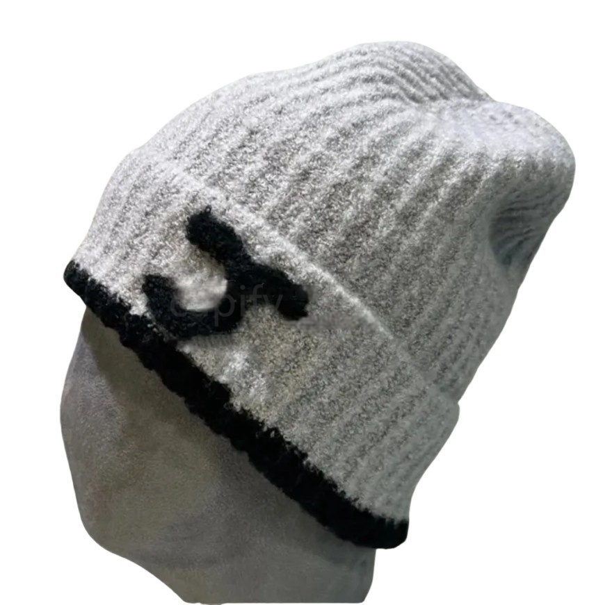 Unisex Couple Designer Knitted Beanie Hat Women's Letter Embroidery Bonnet For Winter And Autumn Outdoor Street Style Sports