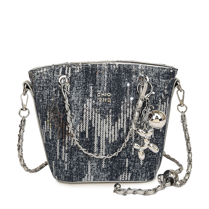 trend New fashionable denim women s shoulder crossbody bag designer high end and trend fashionable chain bucket bag