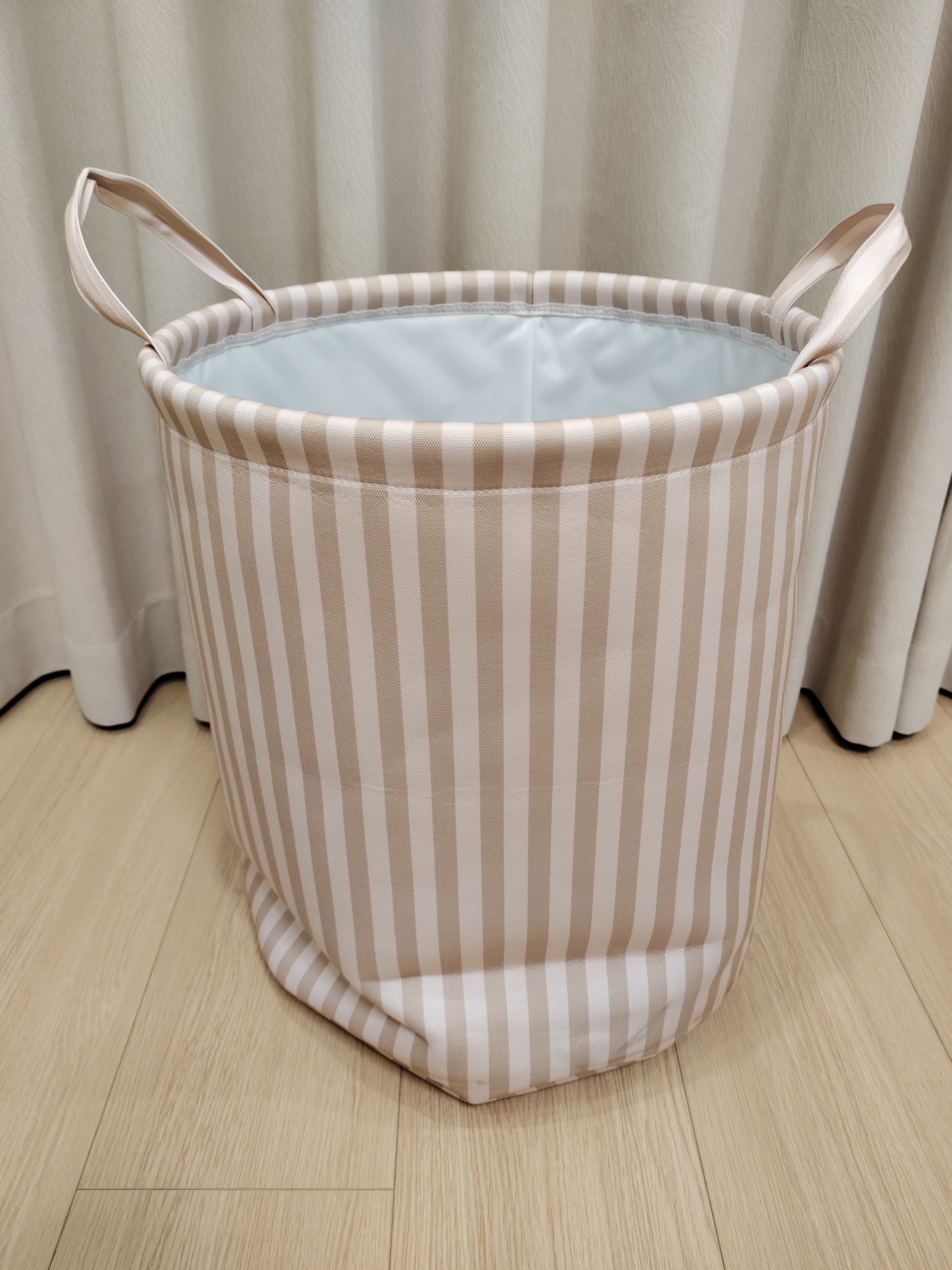 Striped Foldable Dustproof Clothes Basket Efficient dust-proof folding dirty clothes storage basket