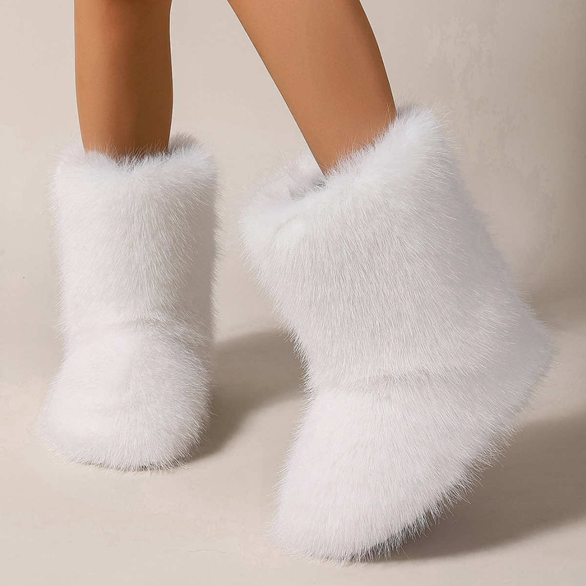 2024 new European and American cross-border spice girl hairy women's winter warm fashion mid-calf large size platform snow boots