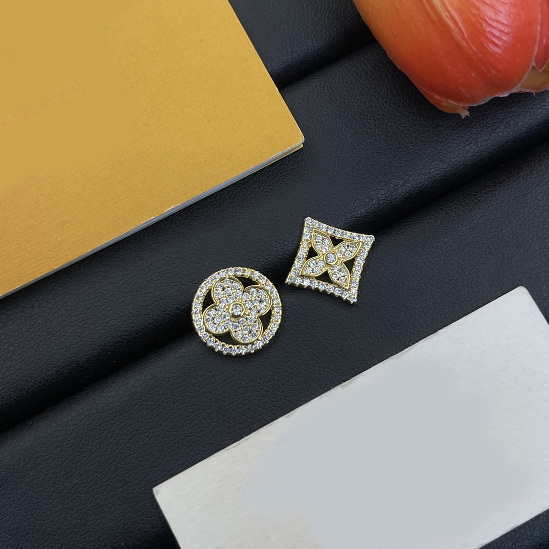 Designer Earrings Luxury Clover Flower Earrings 18K Gold 925 Silver Plated Stud Earrings For Women Men Diamond Fashion Jewelry Wedding Party Lover Gift
