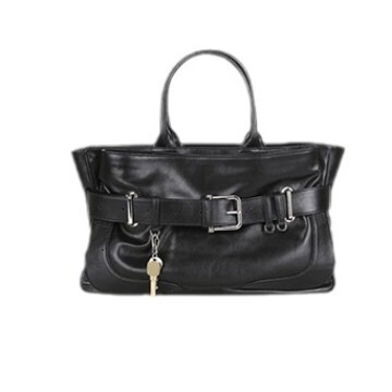 Korean niche 2025S designer autumn and winter new fashionable versatile women belt buckle horizontal large lazy style commuting bag trend