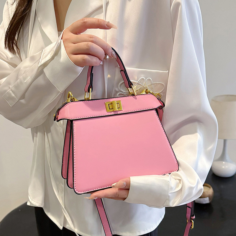 2025 New shoulder cross designer women s handbag trend shoulder bag fashion crossbody bag