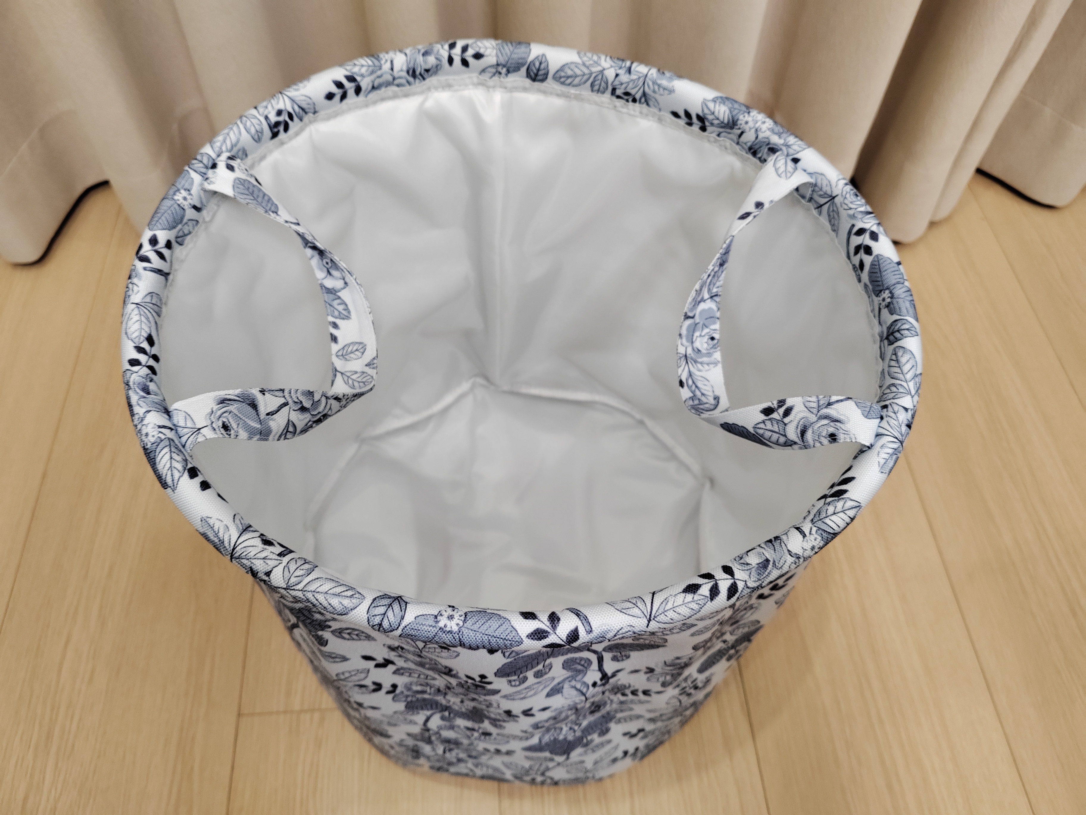 Blue pattern foldable dustproof dirty clothes basket Durable and Foldable Dustproof