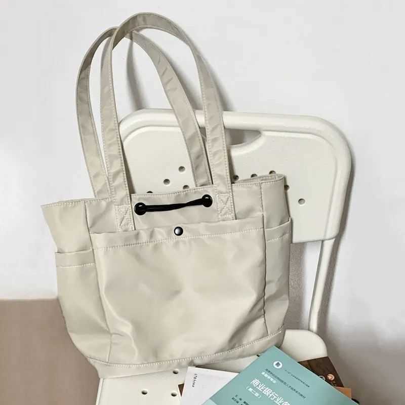 Large Capacity Nylon Drawstring Tote Bag, Men's and Women's Class Commuting Waterproof Shoulder Fashionable Versatile Handbag, Trendy 241204