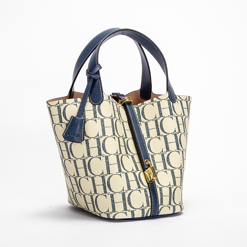 Brand 2024 Fashion Handbag PVC Jacquard Texture Women's Shoulder Large Capacity Commuter Travel Crossbody Bag