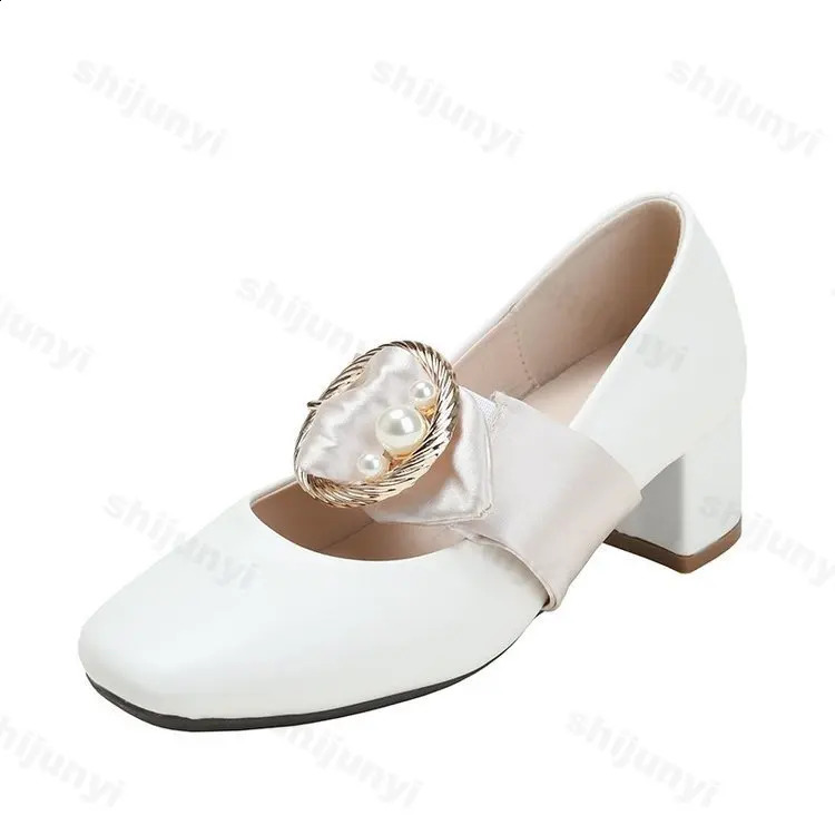 Fashion Buckle Bead Square Toe Mary Jane Shoes for Women Plush High Heels Shoes 2025 Winter Cotton Shoes Woman Chunky Pump 241204