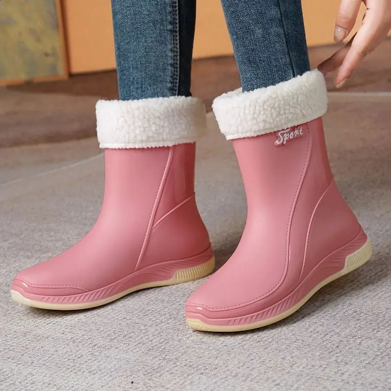 Rain Boots Womens Waterproof Shoes Rubber Shoes Cotton-Padded Rubber Boots Womens Fashion Middle Adult Non-Slip Work Shoes 241204