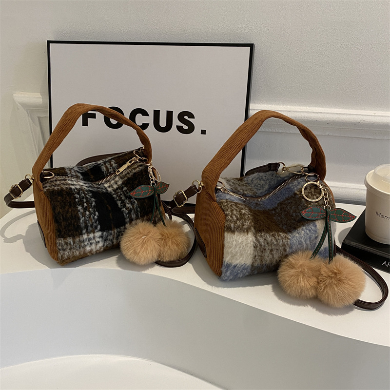 New Winter New Korean leisure Edition Women s Checkered Fashion Single trend Shoulder Designer Crossbody Bag Trendy Bag