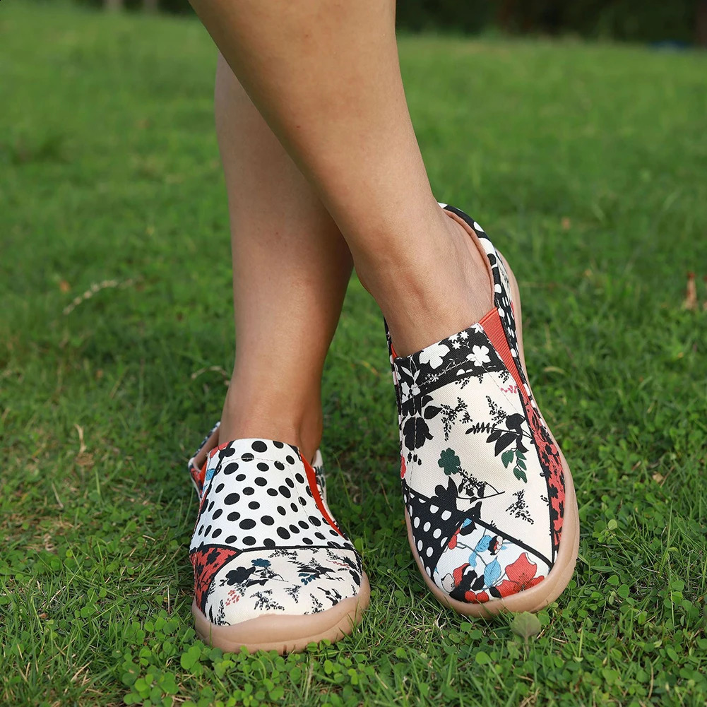 Womens art canvas walking shoes non slip casual travel shoes breathable slides flat shoes comfortable daily wear 241203
