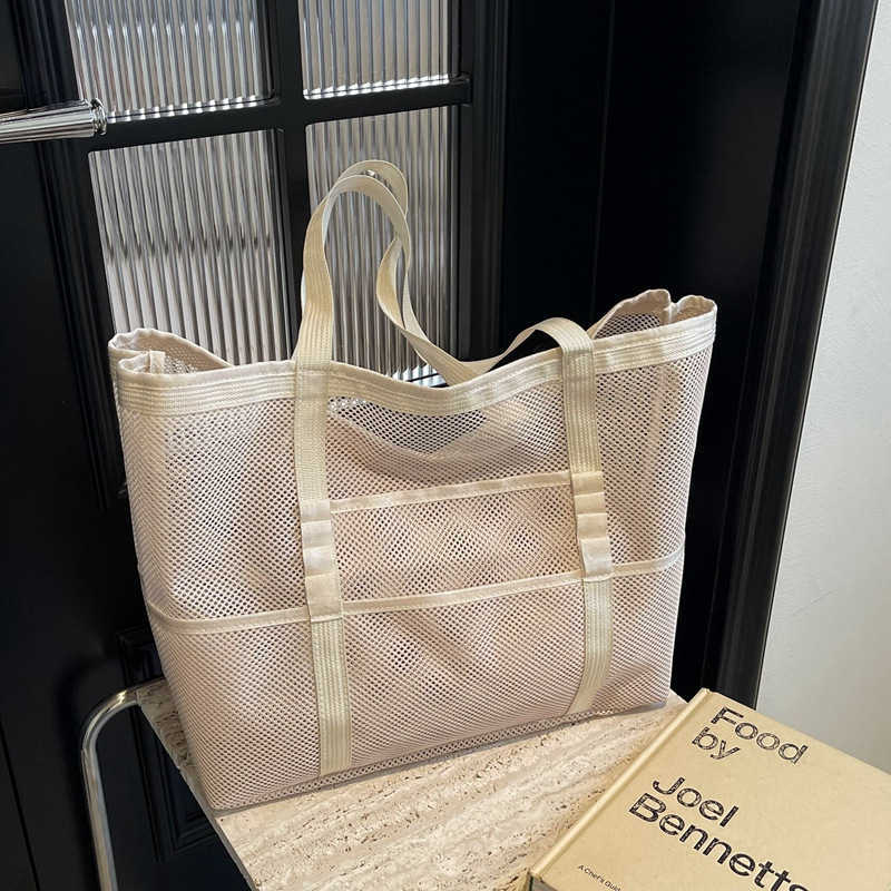 Tote bag for women 2024 new large capacity commuting backpack canvas chain shoulder crossbody bag commuting bucket bag 241204