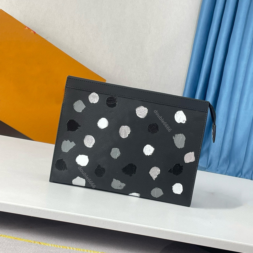 Designer men's clutch bag, strapless bag, luxury wallet, business polka dot embellished coin purse, mobile phone bag, travel bag, messenger bag postman bag Wash bag