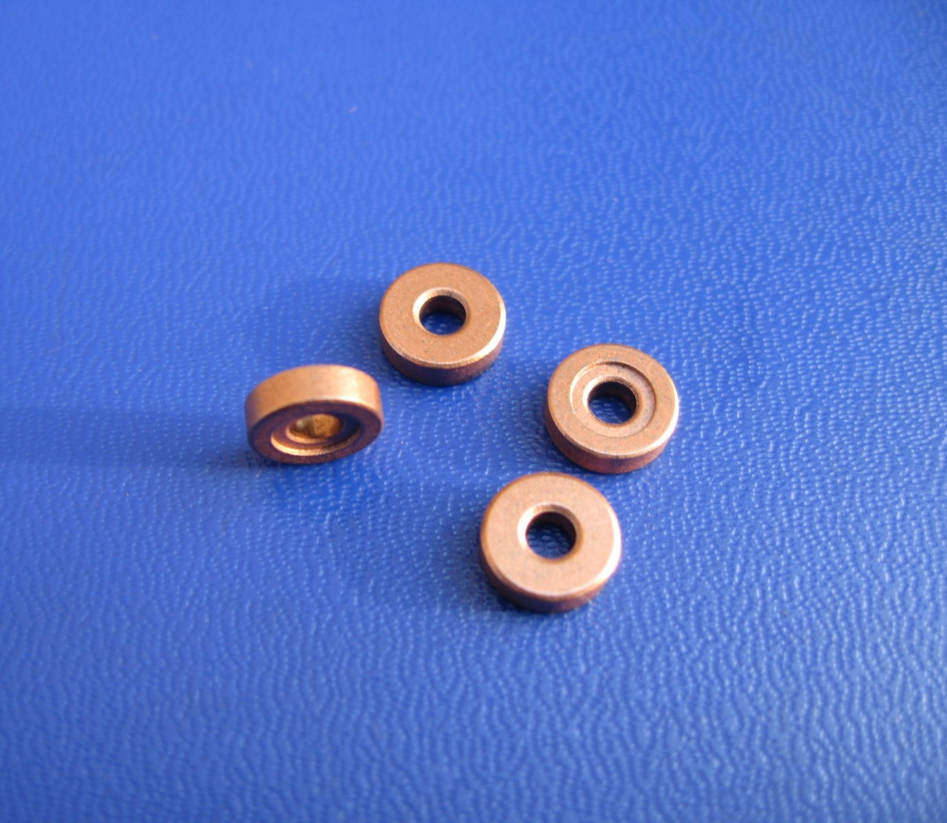 High Precision Oil-Fed Bearings, Inner Dia 3mm, Outer Dia 8.06mm, Length 2.5mm from Original Producer