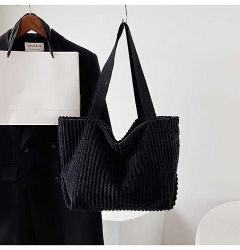 Simple and Casual Japanese Korean Tote Bag for Autumn Winter, New Large with Capacity, Single Shoulder, Hand-held, Vertical Stripe Velvet Cloth 241204