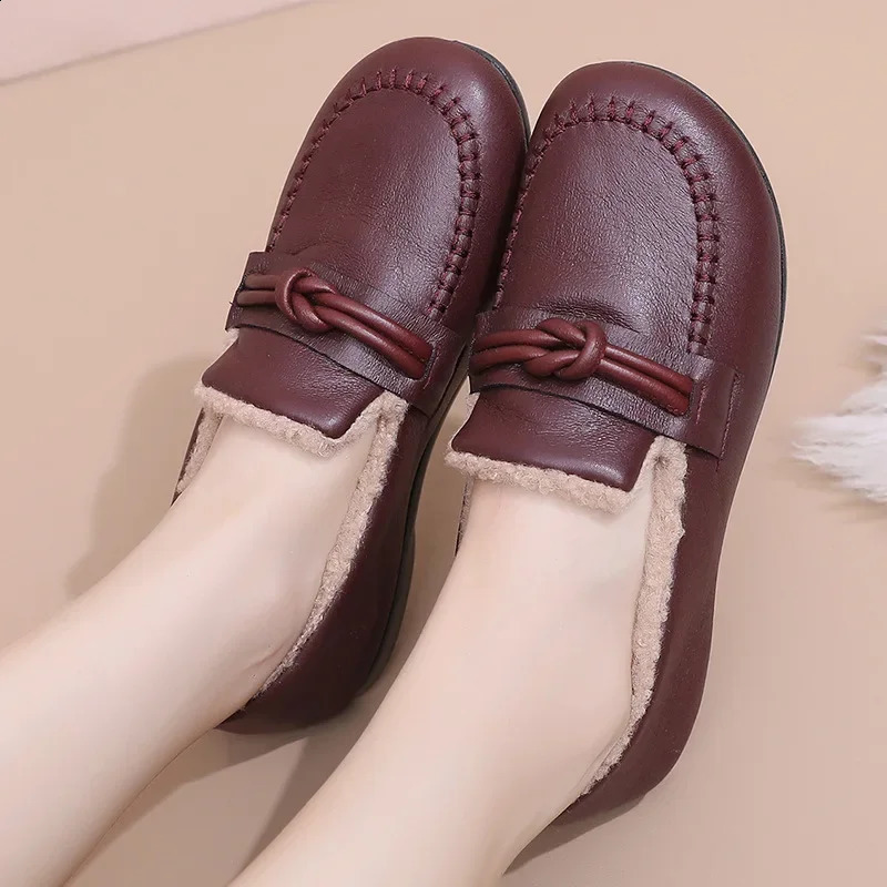 Winter Women Cotton Shoes Moccasins Soft Flat Non-slip Loafers Fashion Comfort Warm Plush Bow Slip on Female Flats Casual Shoes 241204