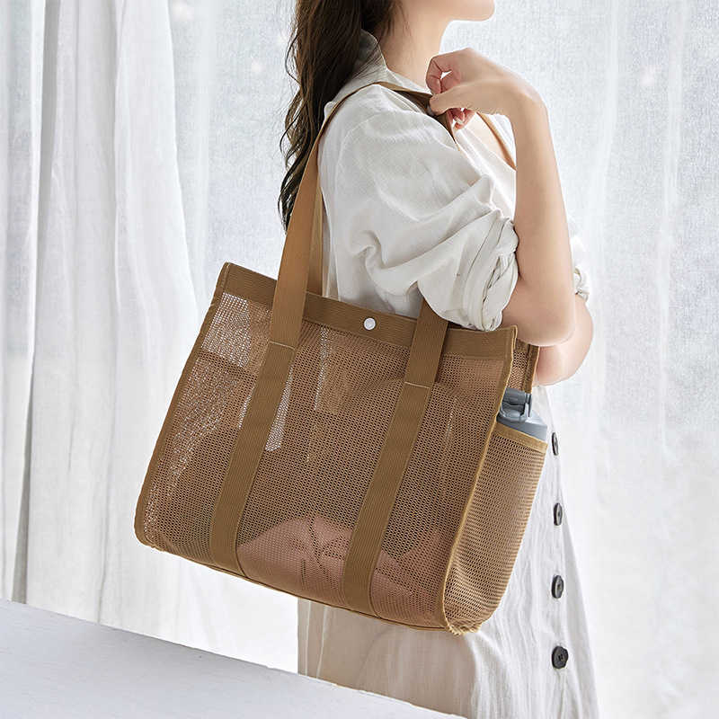 New Korean Style Beach Bag, Fashionable Mesh Hollowed Out Fitness Shoulder Bag, Leisure Swimming Bag, Travel Storage and Toiletries Bag