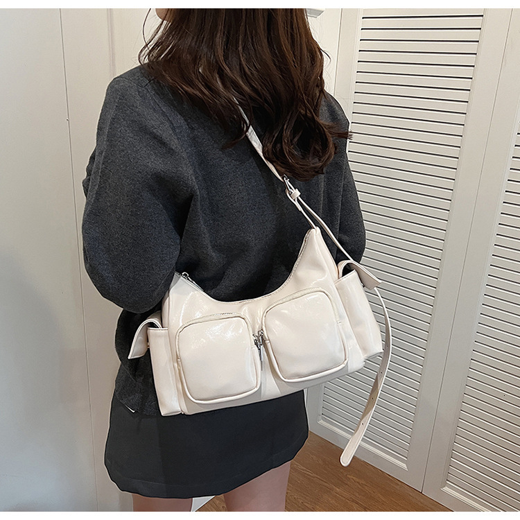 High end multi pocket motorcycle armpit for women 2024 new fashionable women's niche simple single shoulder crossbody bag