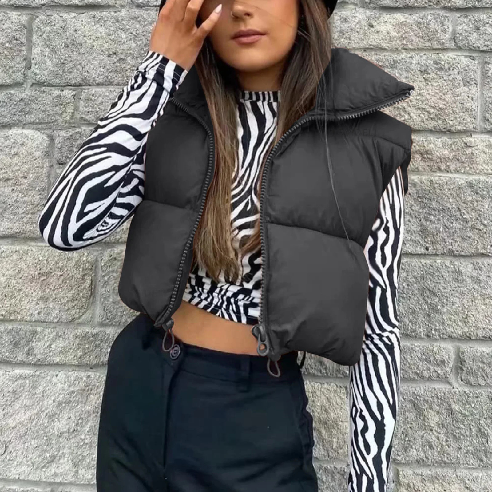 Autumn and winter womens short cotton down vest sleeved upright collar warm sleeveless bedding outdoor travel jacket top 250407