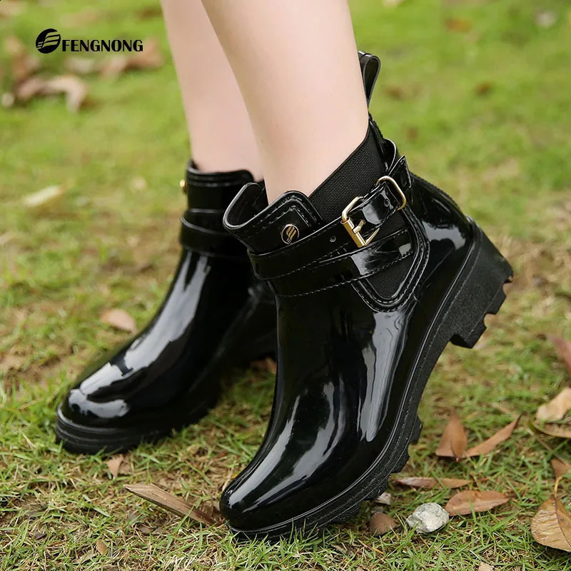 Women Pvc Rain Boots Ankle Waterproof Shoes Water Shoes Female Botas Rubber Short Rainboots winter boots 241204