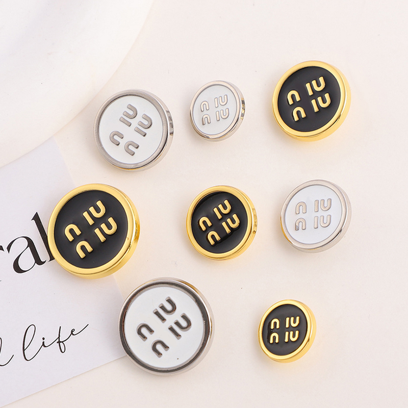 Metal Round Letter Diy Sewing Button Fashion Letter Buttons for Shirt Coat Sweater Cardigan