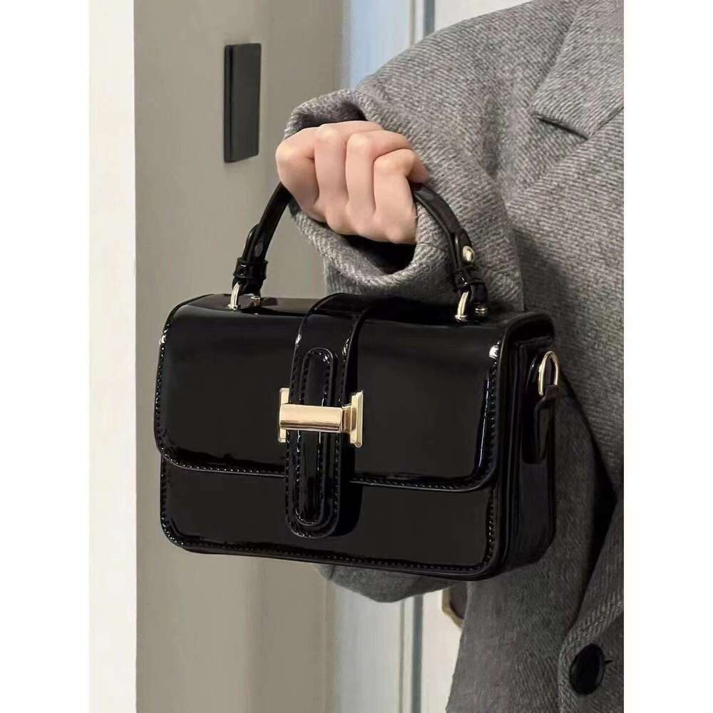 Solid Vintage Y2k Handbag Women High Street PU Leather Casual Black Square Bag Ladies Elegant Fashion Messenger Bags