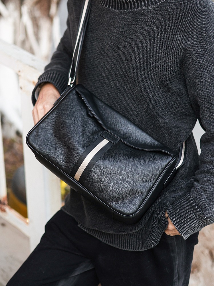Crossbody Messenger Bags Men Horizontal Korean Real Cow Leather Handbag For Male Big Capacity Ipad Pillow Bag