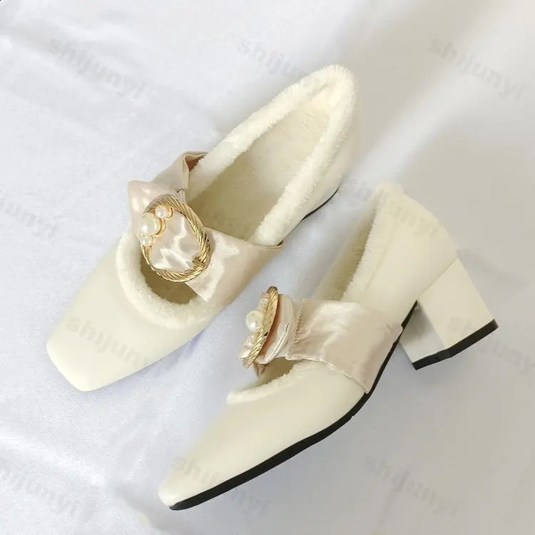 Fashion Buckle Bead Square Toe Mary Jane Shoes for Women Plush High Heels Shoes 2025 Winter Cotton Shoes Woman Chunky Pump 241204
